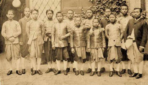 First Cambodian students in France